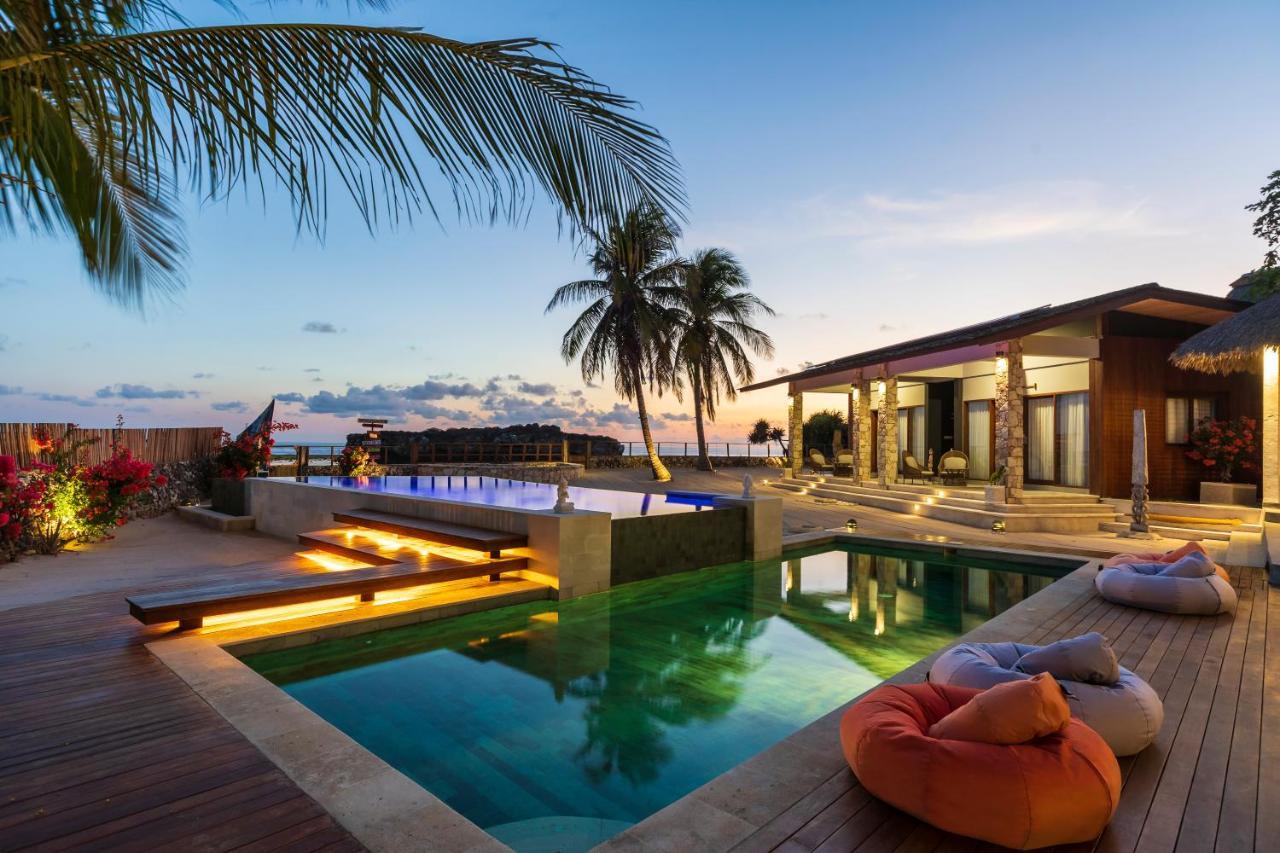 Manduna Resort Nembrala Bagian luar foto